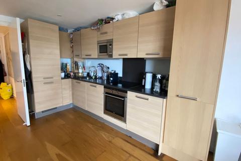 2 bedroom apartment to rent, Water Gardens Square, London SE16