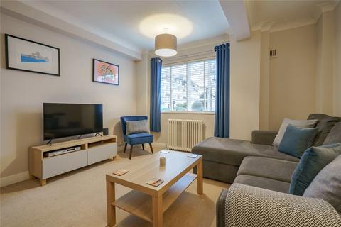 35 Corner Fielde, London, SW2 4TJ