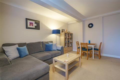 35 Corner Fielde, London, SW2 4TJ