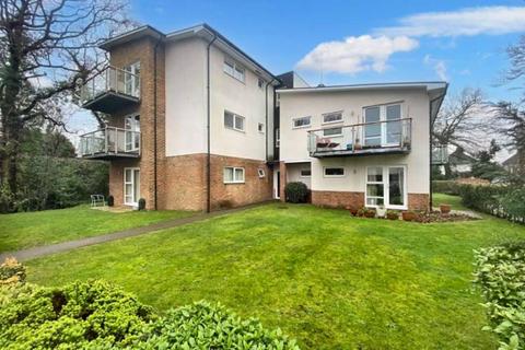 undefined, Imber Cross, Thames Ditton KT7