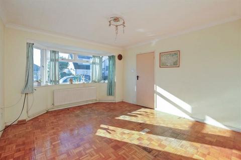 3 bedroom bungalow for sale, The Broadway, Herne Bay, Kent, CT6 8EX