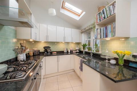 3 bedroom townhouse for sale, Scarcroft Hill, York, YO24 1DF