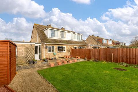 44 Beech Drive, St Ives, PE27 6UB
