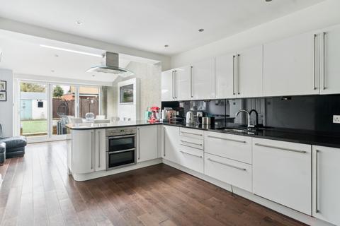 4 bedroom terraced house for sale, Cannon Lane, Pinner, HA5