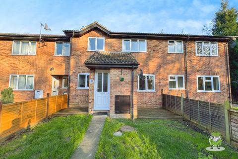 2 bedroom cluster house for sale, Thumwood, Chineham, Basingstoke, Hampshire, RG24