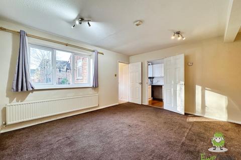 2 bedroom cluster house for sale, Thumwood, Chineham, Basingstoke, Hampshire, RG24