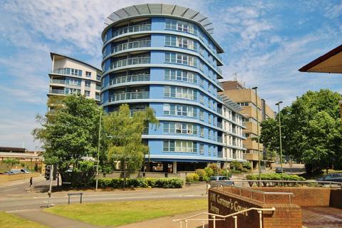 2 bedroom apartment to rent, Oriental Road, Surrey GU22