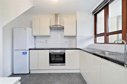 3 bedroom flat to rent, Purcell Street, London N1