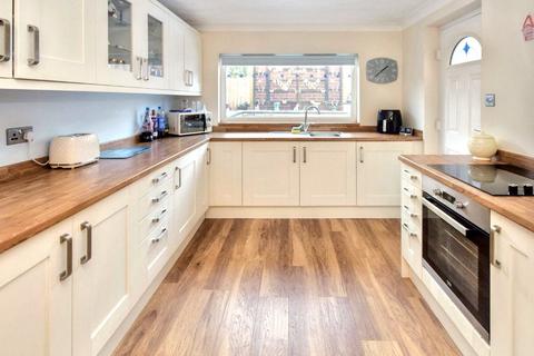 3 bedroom semi-detached house for sale, Benson Gardens, Leeds, West Yorkshire