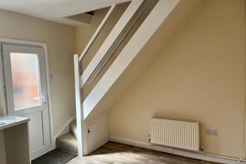 2 bedroom end of terrace house to rent, Sanders Terrace, Long Buckby, Northamptonshire, NN6 7RN