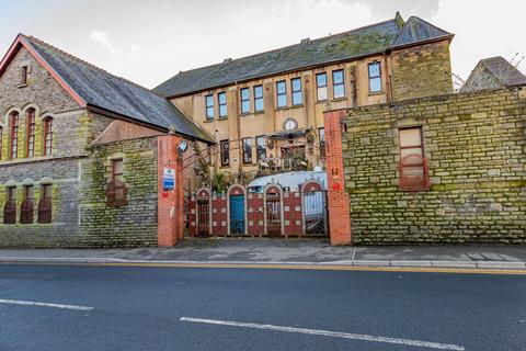 5 bedroom terraced house for sale, Trinity Road, Tonypandy CF40