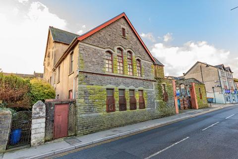 5 bedroom terraced house for sale, Trinity Road, Tonypandy CF40