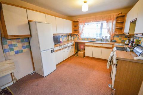 3 bedroom semi-detached house for sale, Reynard Crescent, Renishaw, Sheffield, S21