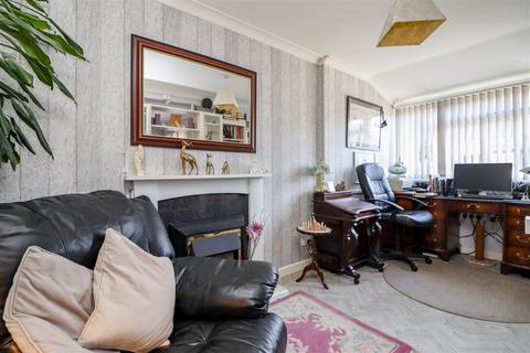 undefined, Charrington Way, Broadbridge Heath, Horsham