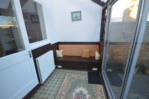 3 bedroom semi-detached house for sale, Dunstable Road, Luton, Bedfordshire, LU4