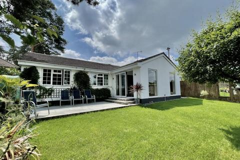 4 bedroom detached bungalow for sale, St Ives, Ringwood, BH24 2NE