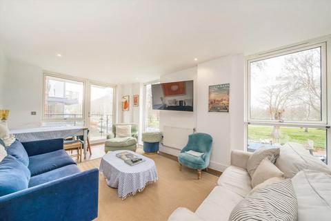 2 bedroom flat to rent, Gunmakers Lane, London E3