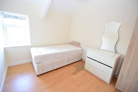 2 bedroom maisonette to rent, Flat A, High Street, Gateshead