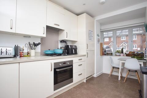 3 bedroom terraced house for sale, Curzon Avenue, Folkestone, CT20