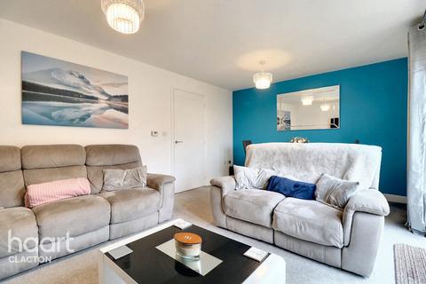 18 Hamford Crescent, Walton On The Naze, CO14 8FJ