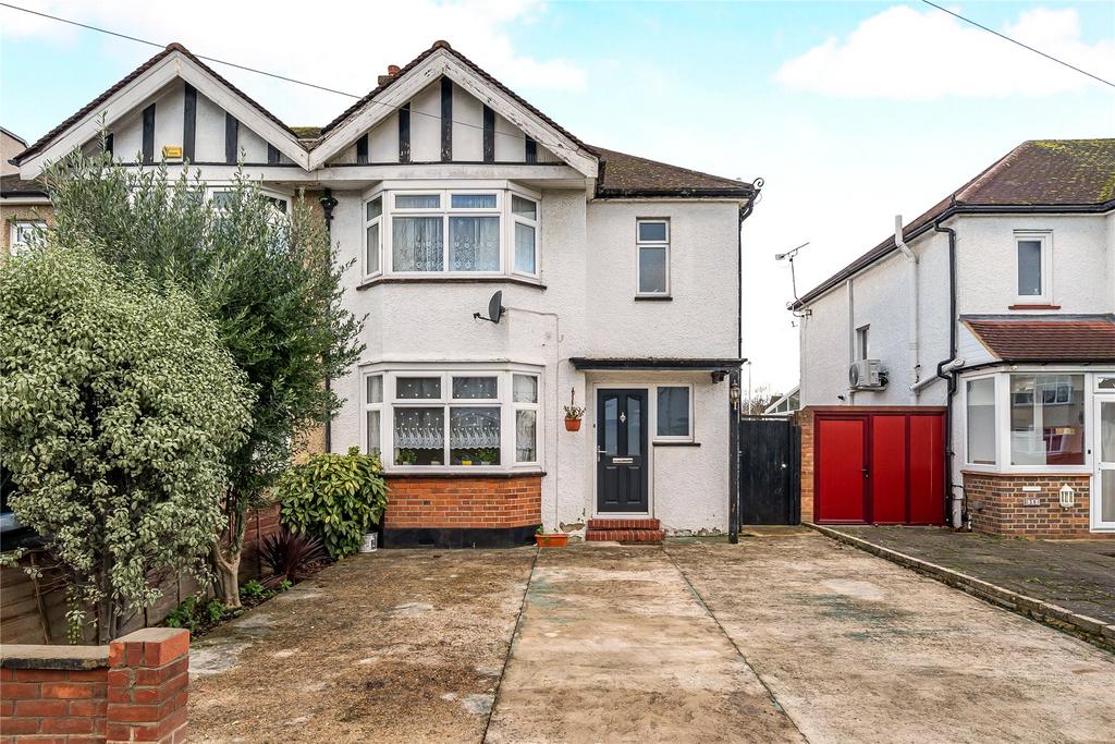 Kingsmead Avenue, Surbiton KT6 3 bed semi-detached house - £650,000