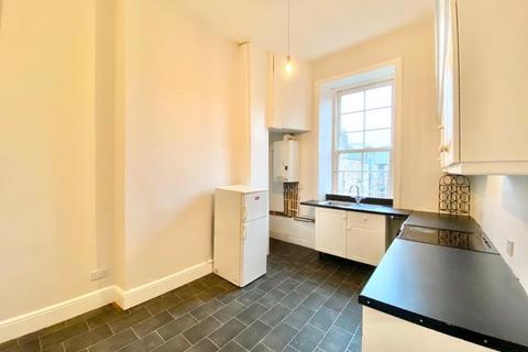 2 bedroom flat to rent, Otago Street, Glasgow G12