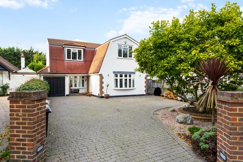 4 bedroom detached house for sale, Salisbury Road, Worcester Park KT4