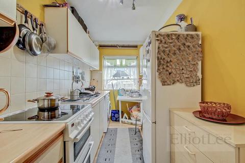 120a The Fairway, Northolt, UB5 4SW