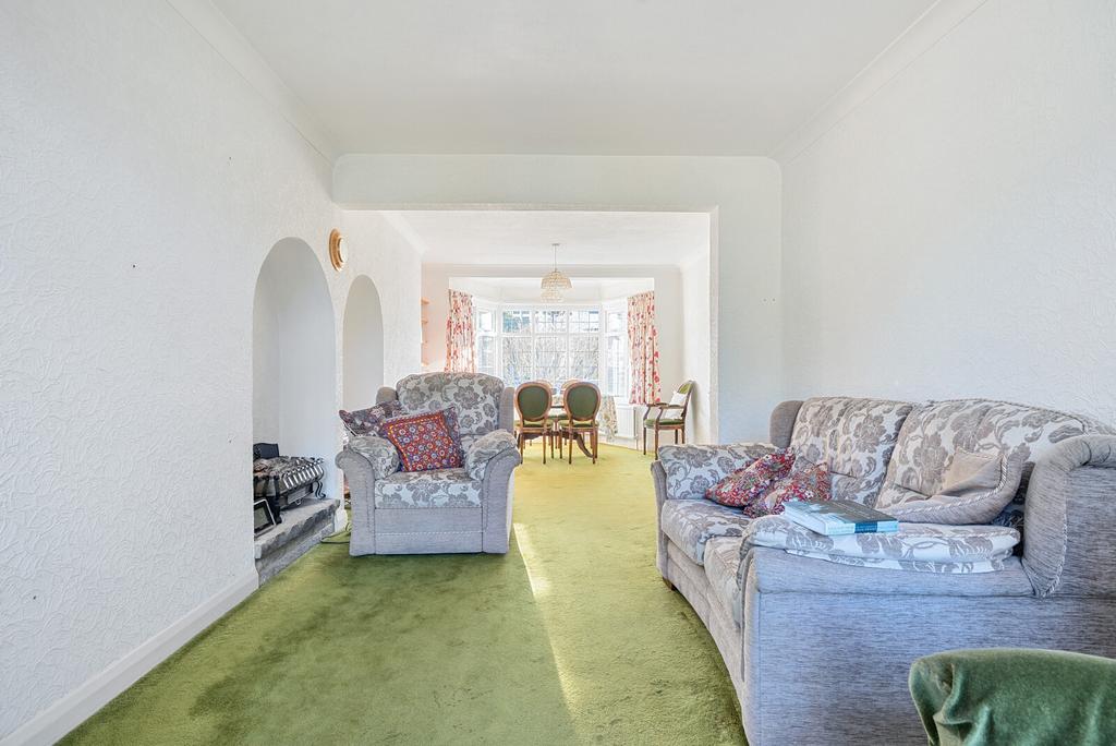 Sitting/Dining Room