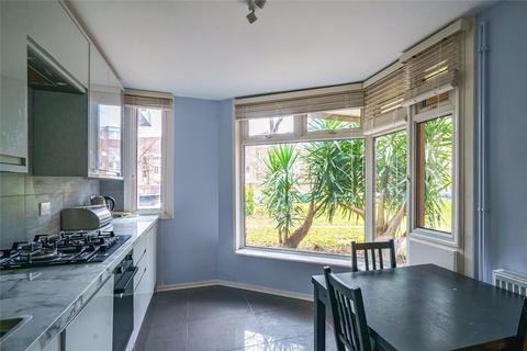 3 bedroom ground floor flat for sale, Bushell Close, London, SW2