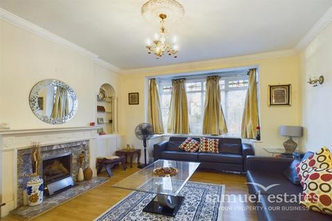 4 bedroom terraced house for sale, Hilldown Road, London, SW16