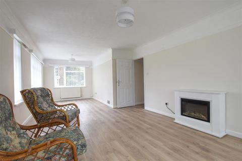 2 bedroom flat for sale, Birkdale, Bexhill-On-Sea