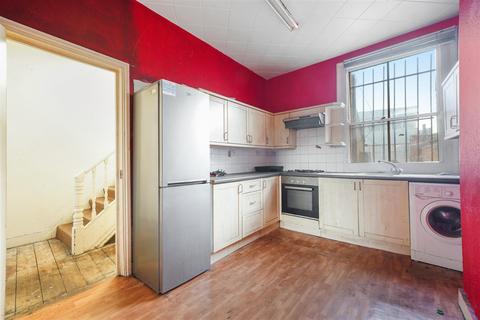 4 bedroom maisonette for sale, Lewisham High Street, Lewisham, SE13