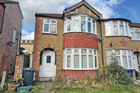 3 bedroom semi-detached house for sale, Greenford, UB6 8JF