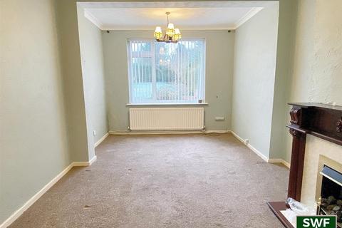 13a Coniston Road, Wolverhampton, WV6 9DT