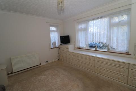 4 bedroom chalet for sale, Turkey Road, Bexhill-on-Sea, TN39