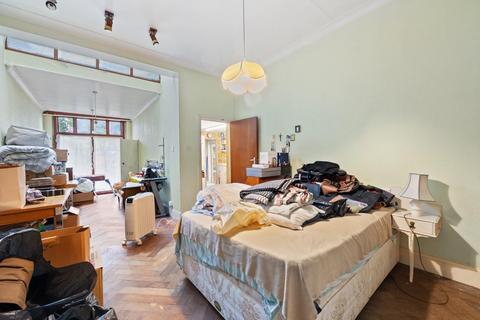 5 bedroom house for sale, Rondu Road, NW2