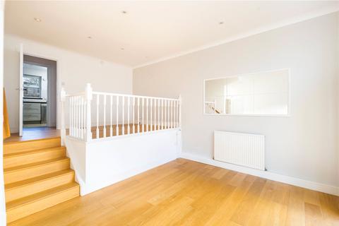 4 bedroom terraced house to rent, Nutmeg Close, London, E16