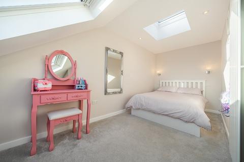 29 Brook Lane, Bexley, DA5 1DW