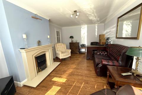 3 bedroom bungalow for sale, Mayflower Drive, Rugeley