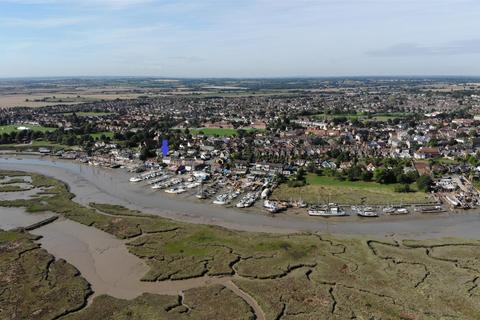 3 bedroom end of terrace house for sale, WATERSIDE, The Hythe, Maldon