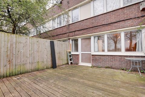 Studio for sale, Bowditch, Deptford, SE8