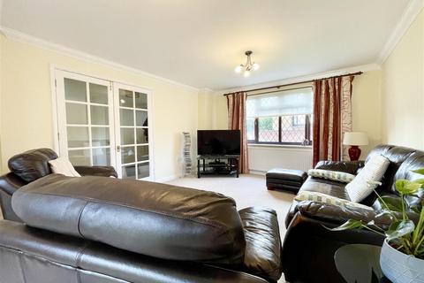 4 bedroom house to rent, Gray Close, Southampton SO31