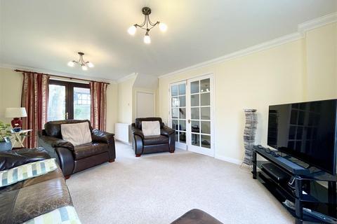 4 bedroom house to rent, Gray Close, Southampton SO31