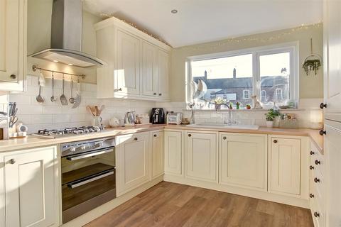 19 Langholm Crescent, Darlington, DL3 7ST