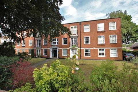 undefined, Weybridge, Surrey, KT13