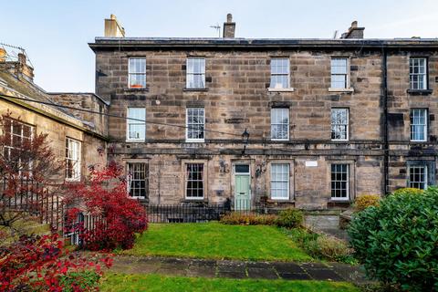 2 bedroom flat for sale, 4 Flat 1 Brown's Place, Edinburgh, EH1