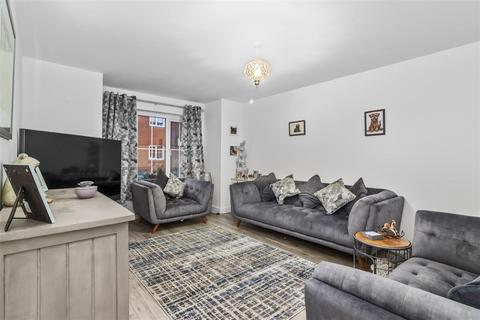 4 bedroom detached house for sale, Montgomery Way, Seaford