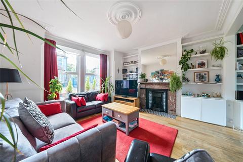 4 bedroom end of terrace house for sale, Coldfall Avenue, London, N10