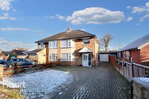 3 bedroom semi-detached house for sale, Dargets Road, Chatham